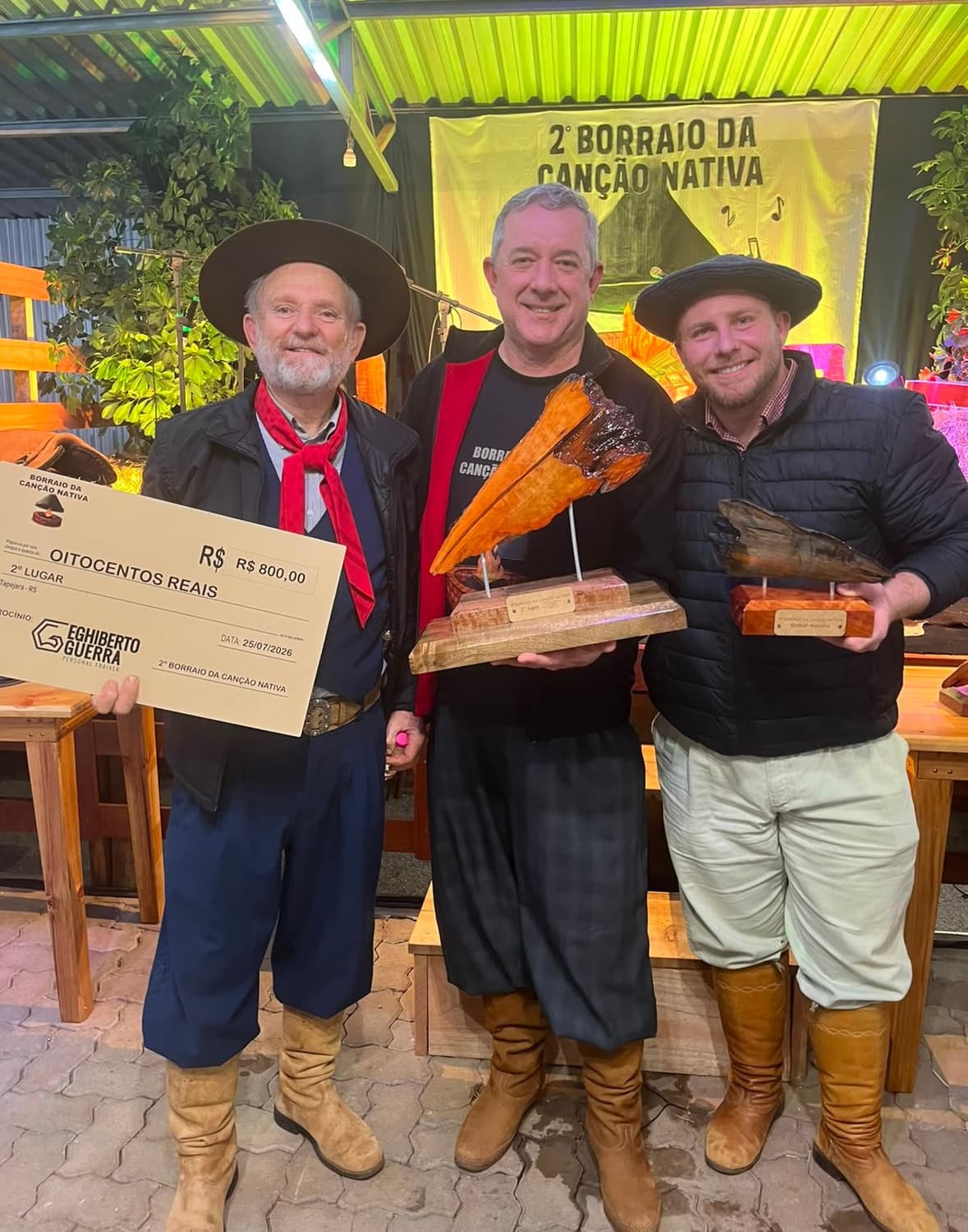 Santo-augustense Jeferson Edegar conquista segundo lugar no Borraio da Canção Nativa