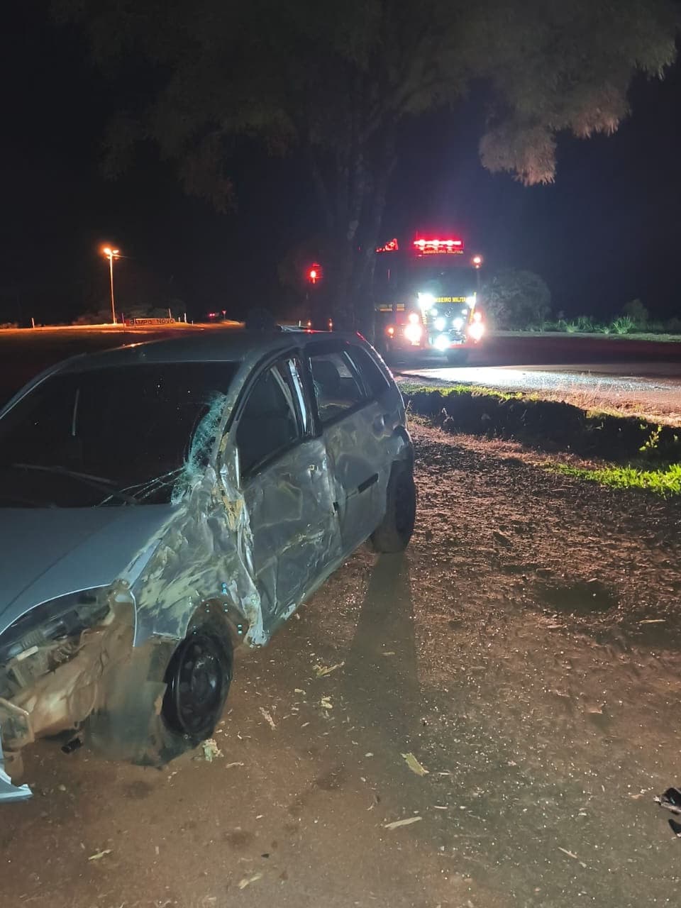 Homem fica ferido após saída de pista na BR-468 em Campo Novo
