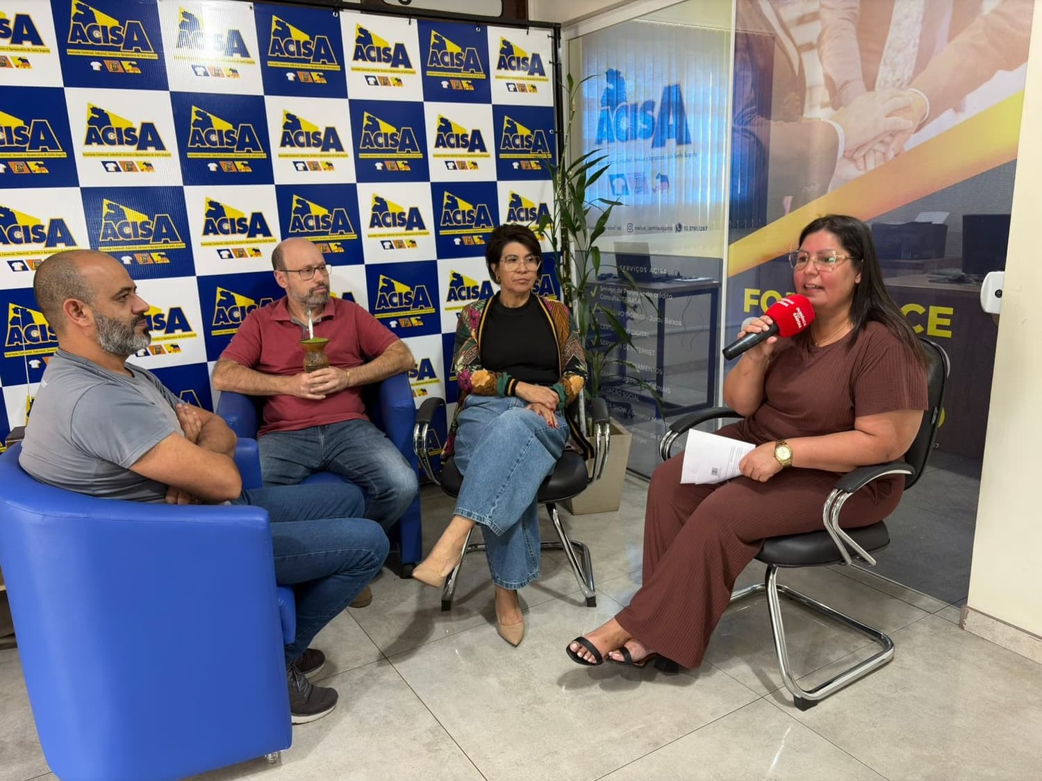 ACISA lança campanha de Dia das Mães para incentivar compras no comércio local
