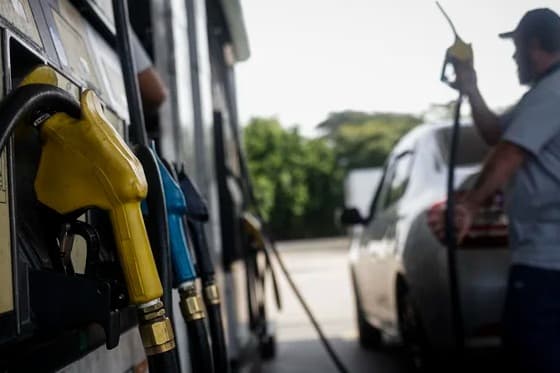 Petrobras anuncia reajuste no preço da gasolina