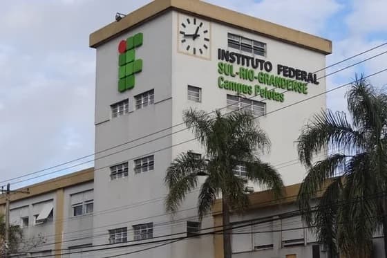 IFSul suspende alunos após lista com conteúdo ofensivo sobre alunas em Pelotas