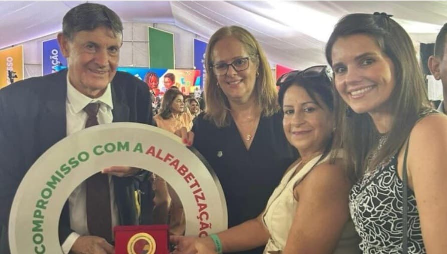 Chiapetta recebe Selo Ouro de Alfabetização