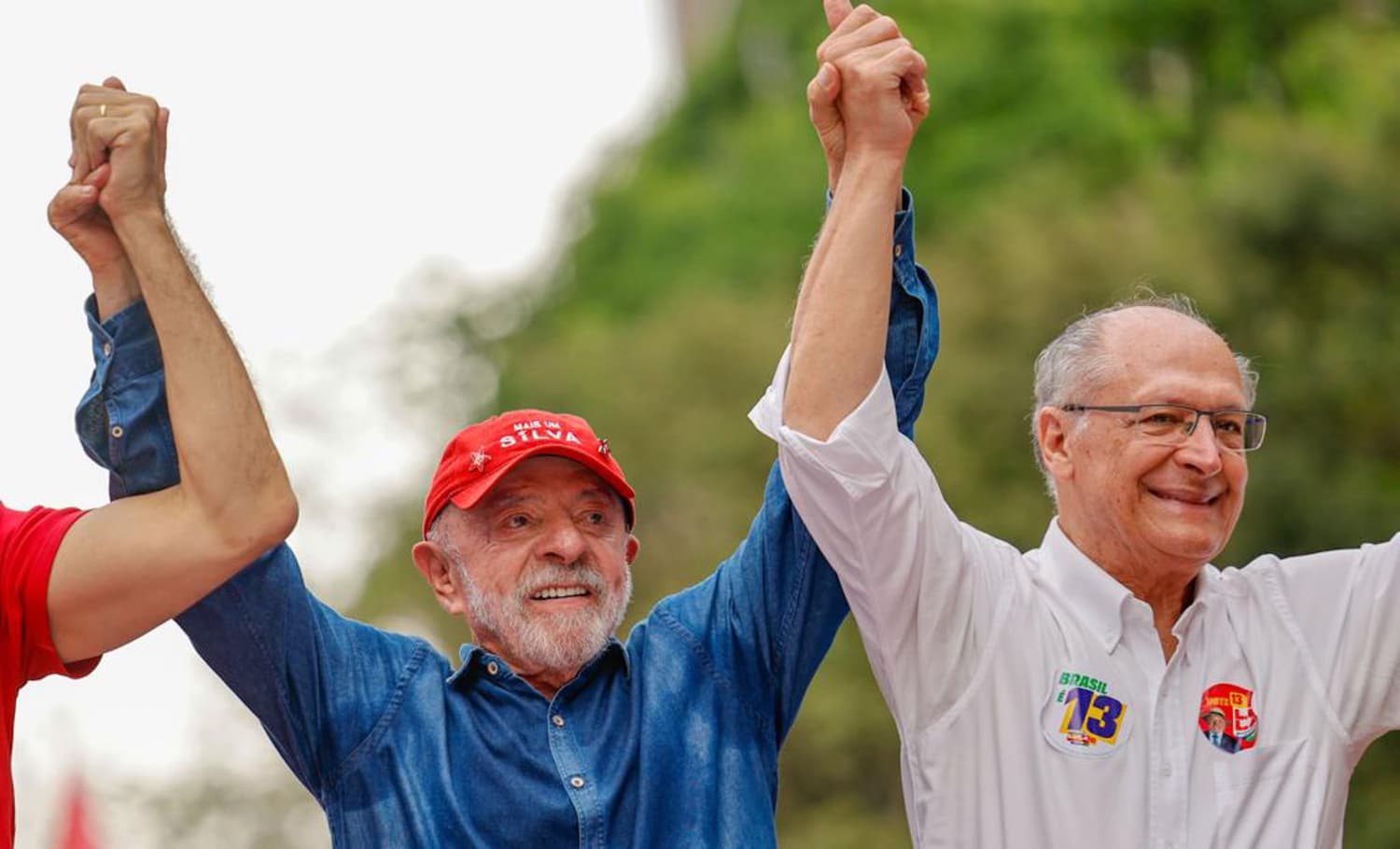 Lula é reeleito para o quarto mandato como presidente do Brasil