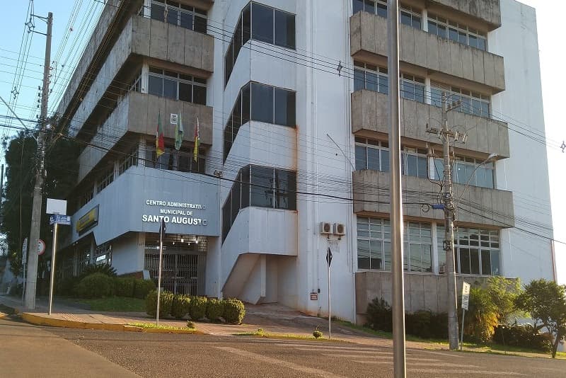 Prefeitura terá ponto facultativo nesta quinta-feira à tarde