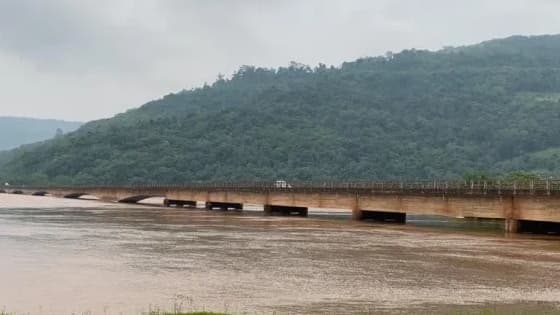 Ponte sobre o rio Uruguai tem interdição parcial do trânsito