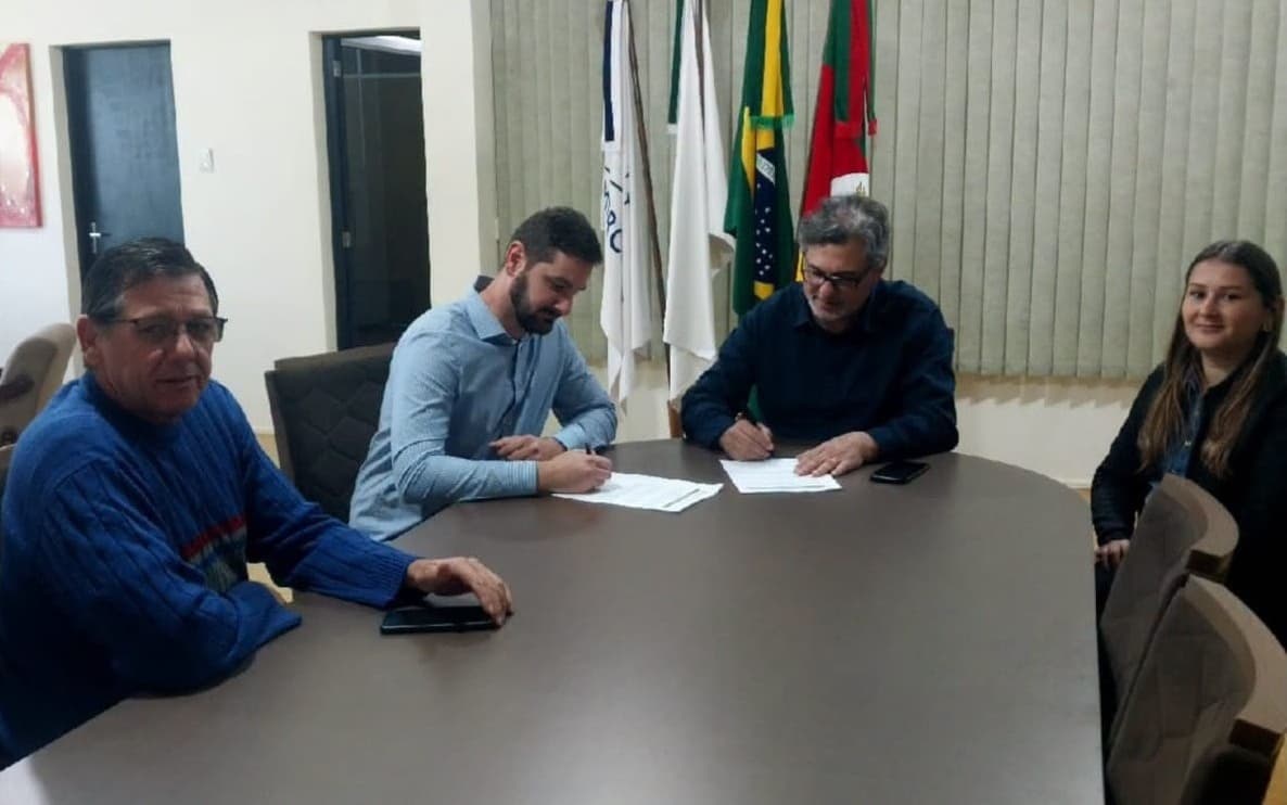 São Martinho autoriza obra de capeamento asfáltico na estrada de ligação com Sede Nova