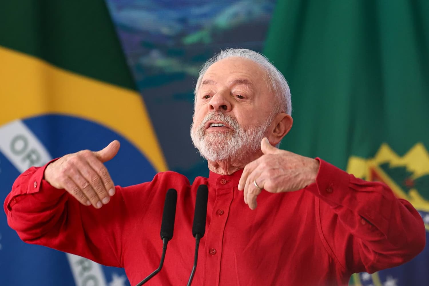 Justiça Eleitoral multa Lula em R$ 15 mil por propaganda antecipada