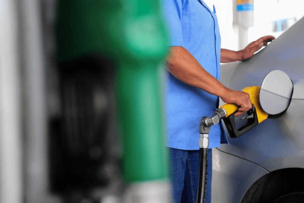 Petrobras anuncia aumento de R$ 0,22 no litro do diesel para as distribuidoras