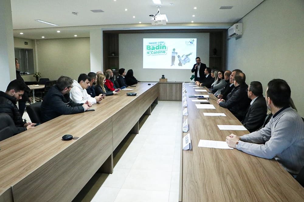 Dia do Cooperativismo será celebrado com show do Badin em Ijuí