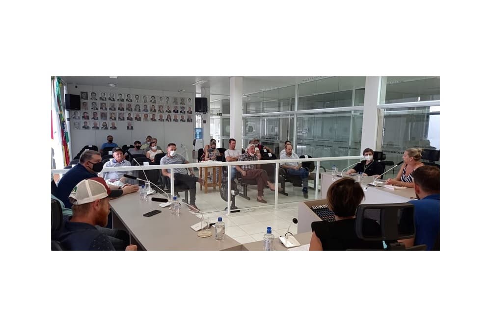 Estiagem e falta de água foram debatidas em audiência pública