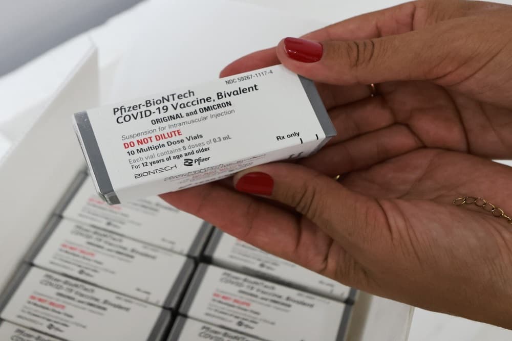 Vacinação contra a covid-19 ganha nova estratégia para 2024