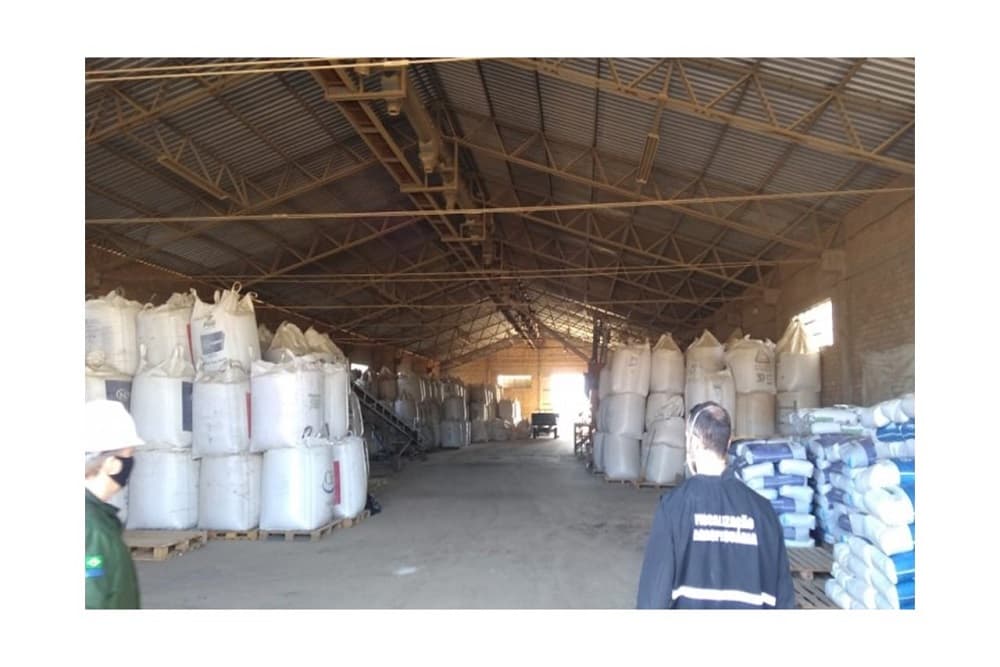 Mais de 667 toneladas de sementes sem origem são apreendidas por fiscais da Secretaria da Agricultura