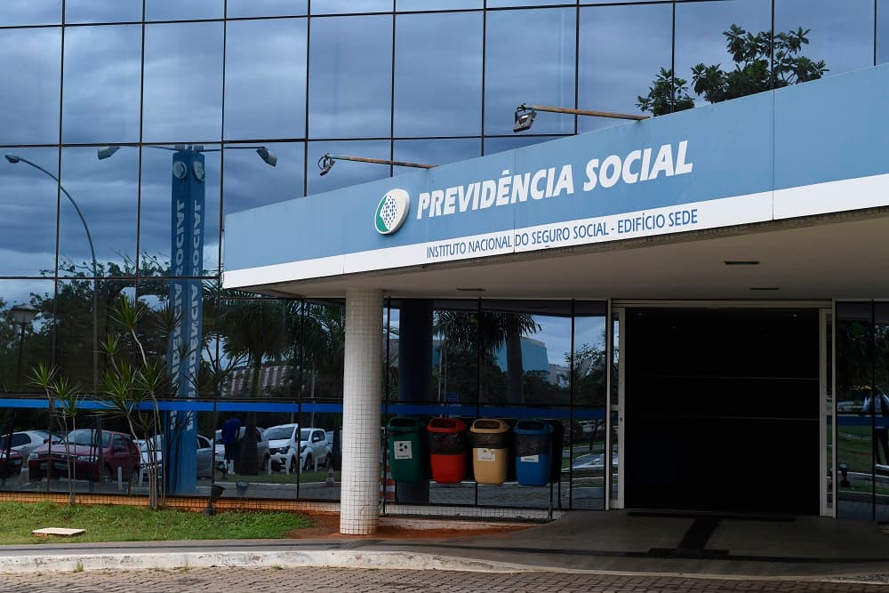 INSS iniciará pagamento da primeira parcela do 13º salário