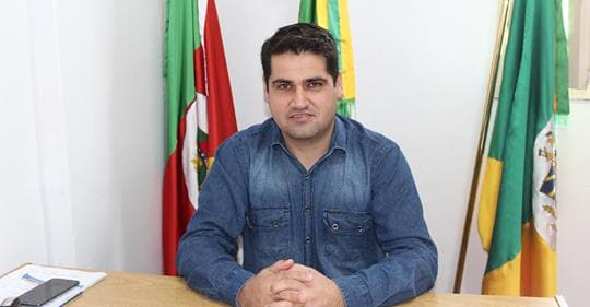 Prefeito reeleito de Jóia, Adriano Marangon de Lima é ameaçado de morte