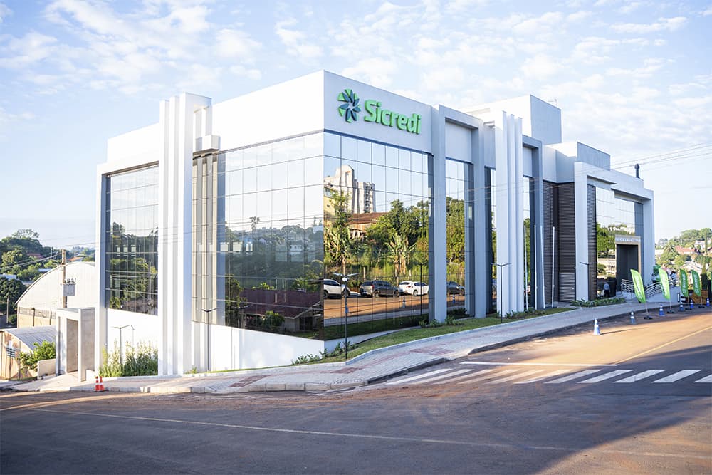 Sicredi Raízes inaugura a sua nova sede administrativa