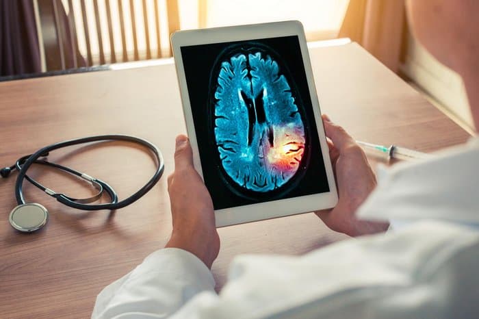 Número de casos de meningite bacteriana aumenta 29% no RS em 2023; mortes sobem 19%