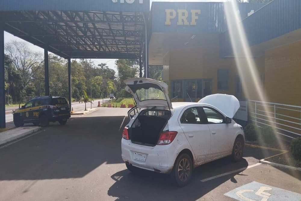 PRF recupera em Ijuí veículo furtado em SC