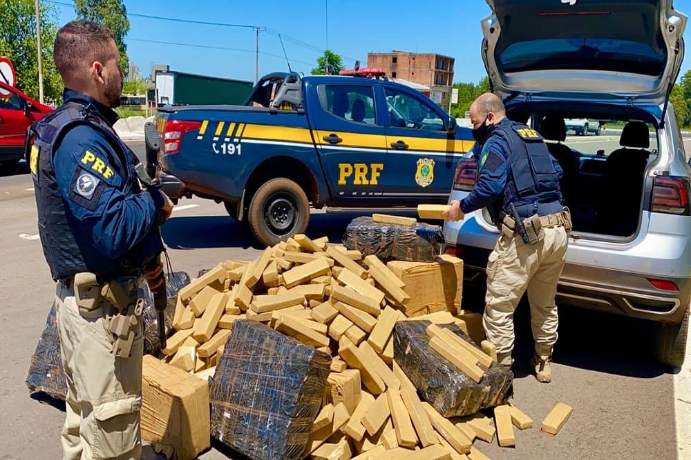 PRF prende traficante transportando quase uma tonelada de maconha em Passo Fundo