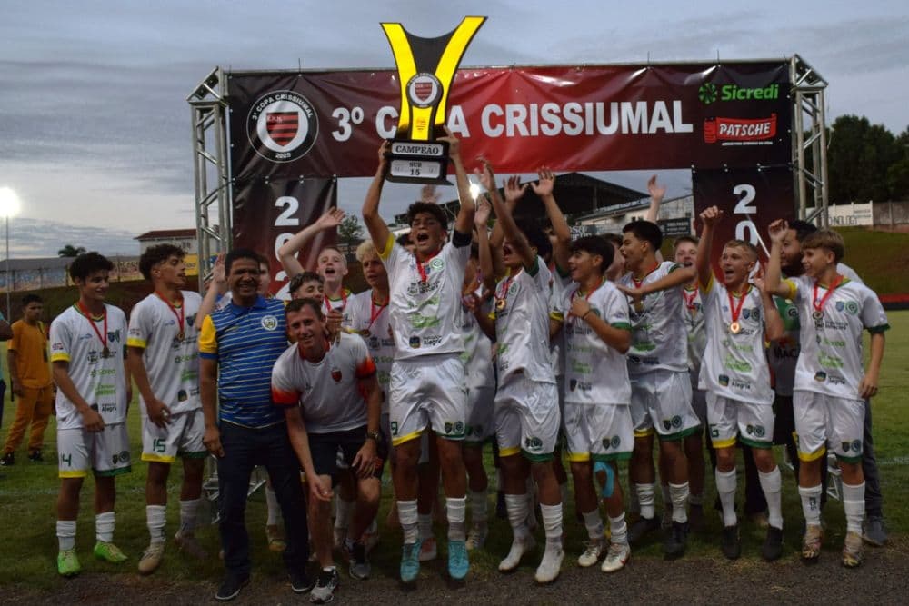 Guarani/AAA é campeão invicto da 3ª Copa Crissiumal Sub-15
