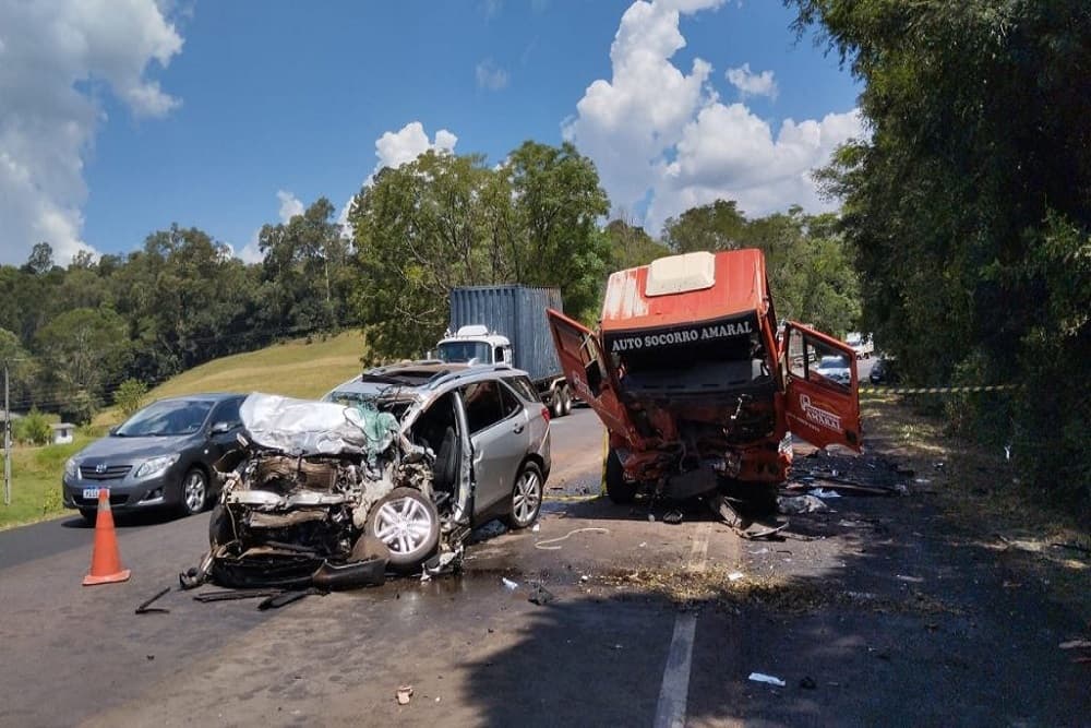 Grave acidente entre veículos resulta em dois óbitos na BR-386, entre Carazinho e Sarandi
