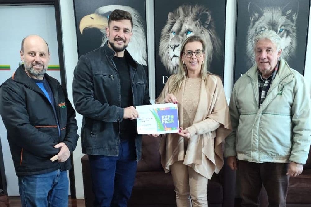 Reunião alinha preparativos para a EXPOFESA 2025, que terá shows revelados no dia 26 de junho