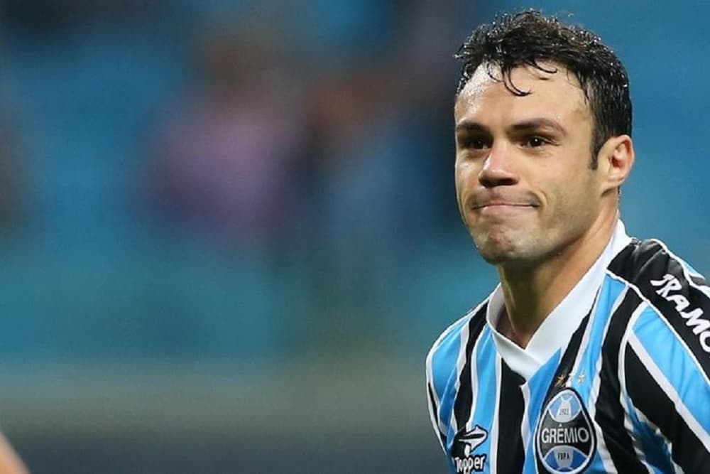 Justiça decreta prisão de Kleber Gladiador, ex-jogador do Grêmio