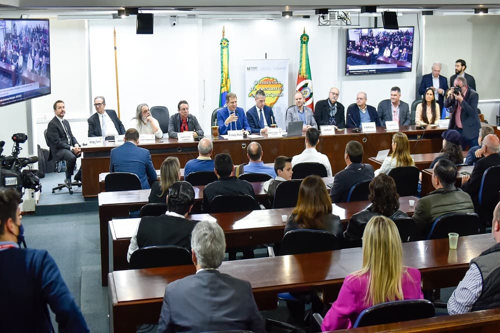 Audiência pública discute valorização da música regional em feiras e eventos no RS