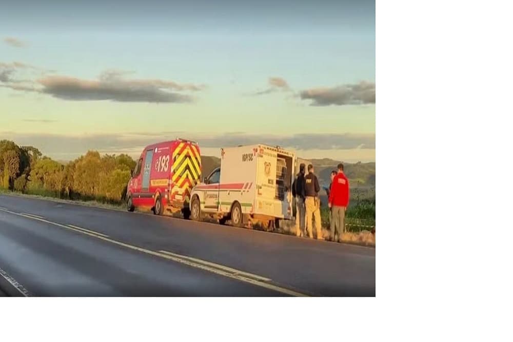 Caminhão quebra e motorista morre atropelado ao desembarcar para pedir ajuda em SC