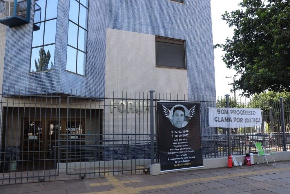 Falta de jurados motiva novo adiamento do júri do Caso Jarbas