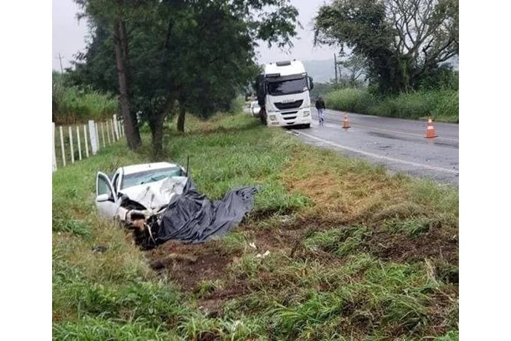 Grave acidente com dois óbitos na RS-307 em Cândido Godoi