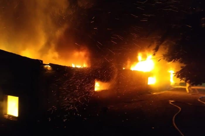 Incêndio destrói galpão da prefeitura de Santo Ângelo