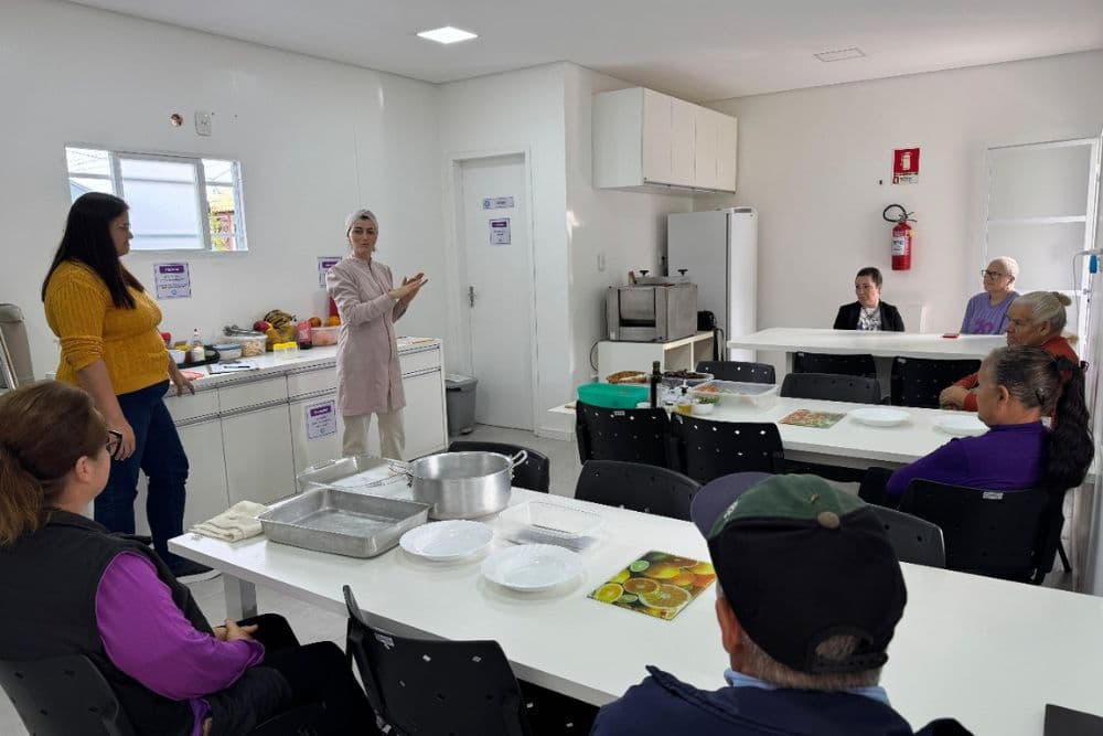 Oficinas culinárias na Aapecan Ijuí trabalham escolhas saudáveis e geração de renda