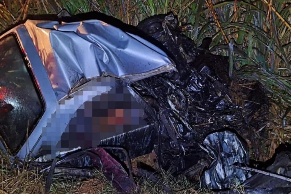 Duas pessoas morrem em acidente entre carro e caminhão na RS-324 em Ronda Alta