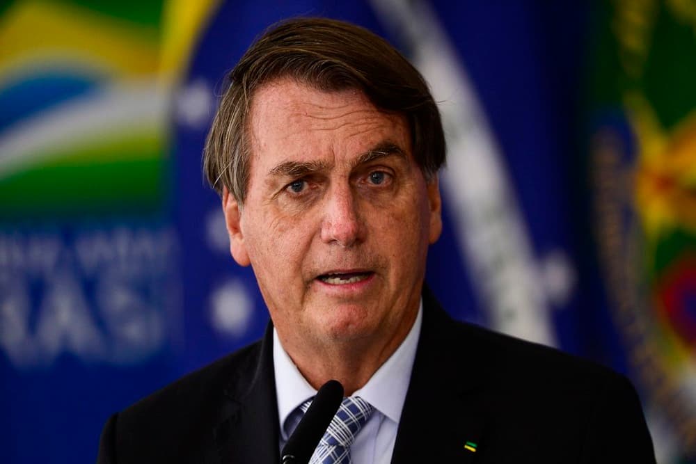 Bolsonaro anuncia que vai prorrogar desoneração da folha de pagamento de empresas