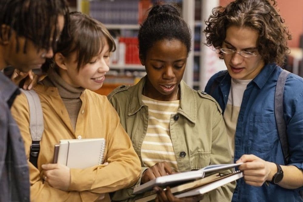 Uergs abre oito cursos de especialização gratuitos no primeiro semestre de 2026