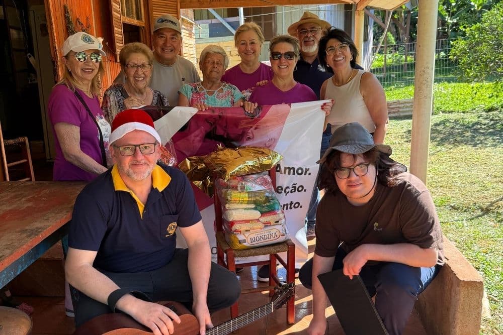 Associação Doce Lar entrega mais de 30 cestas básicas a idosos carentes de Santo Augusto