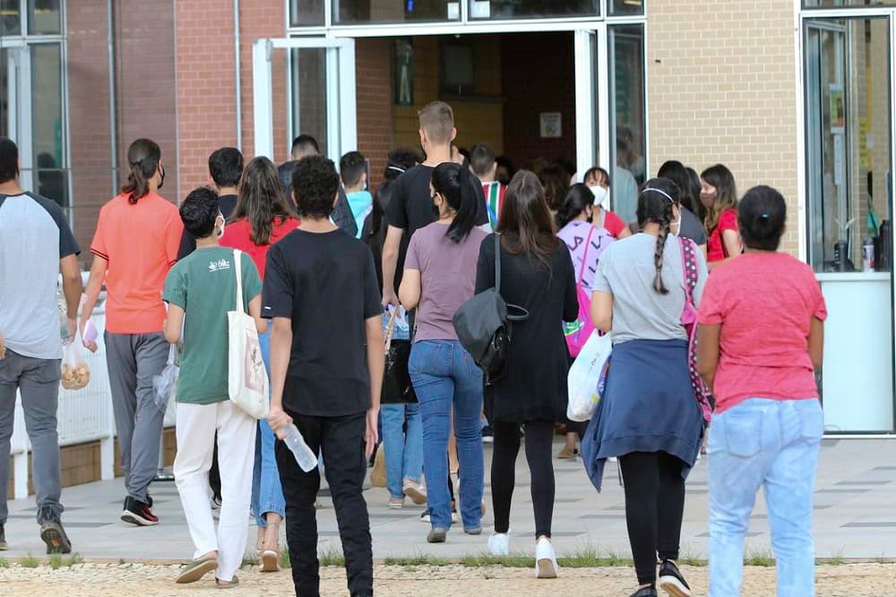 Aberto prazo para complementar inscrição adiada do Fies