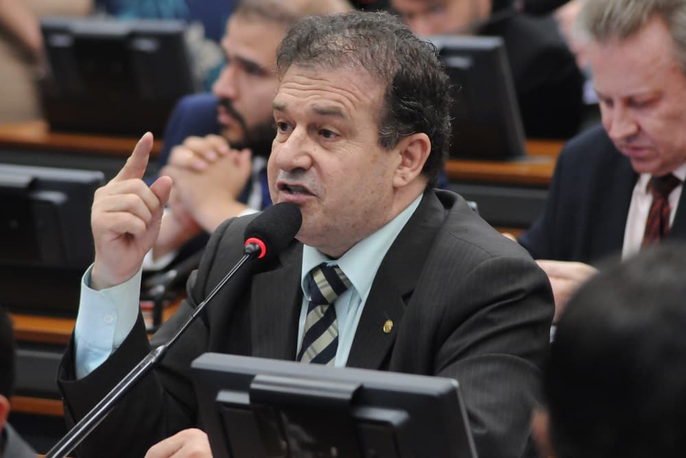 Pompeo sugere CPI da privatização da CEEE-D