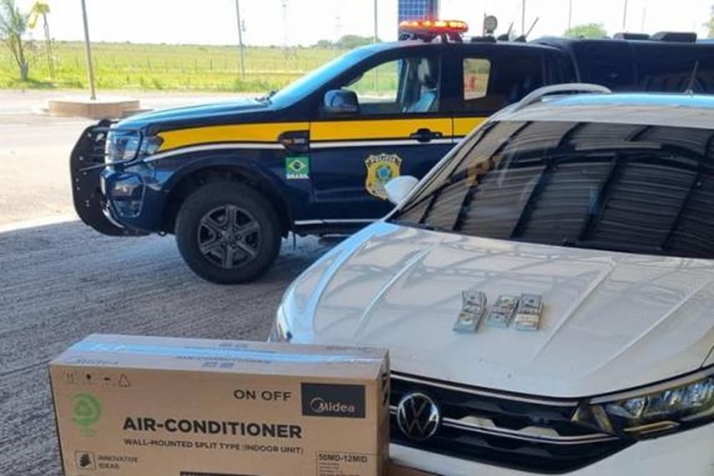 Depois de caso de dinheiro na cueca, mulher tenta esconder 30 mil dólares no sutiã em Uruguaiana