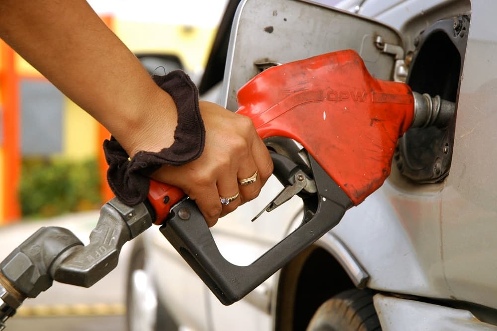 Petrobras sobe preço da gasolina pela 2ª vez este ano; diesel também aumenta