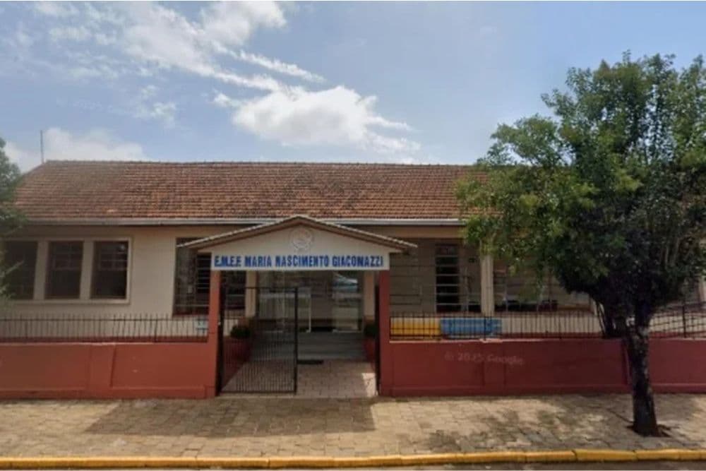 Atualizada: Criança morre e três pessoas ficam feridas após adolescente invadir escola armado com faca em Estação