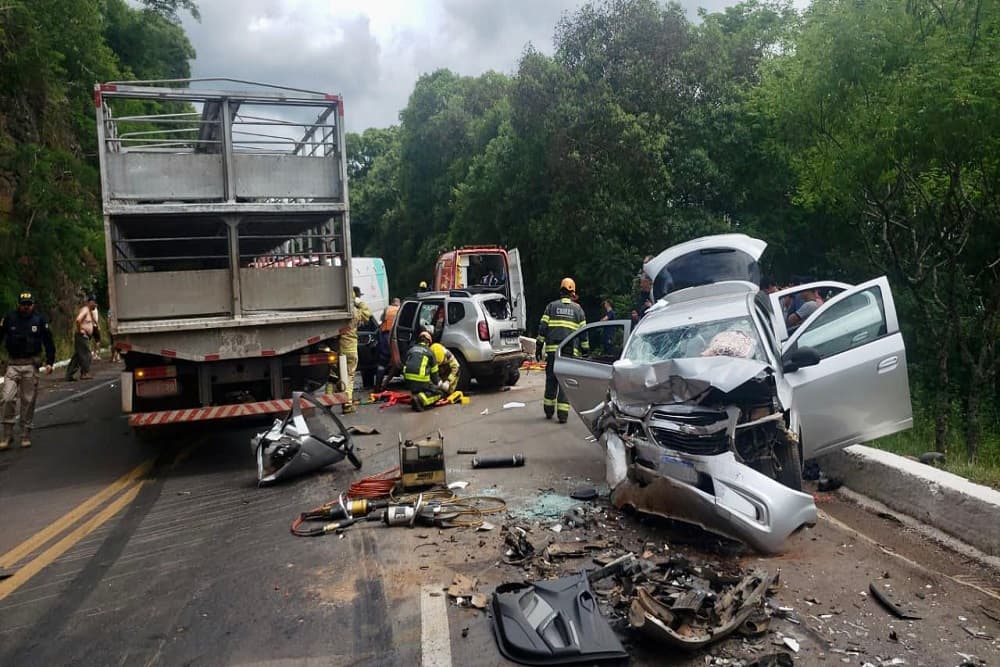 Idosa que estava em carro com placas de São Valério do Sul morre em acidente na BR 386