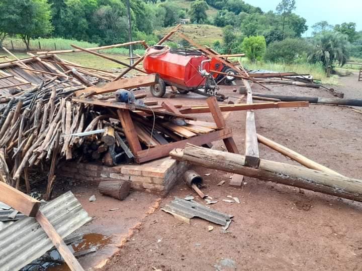 Temporal causou estragos no interior de Boa Vista do Buricá
