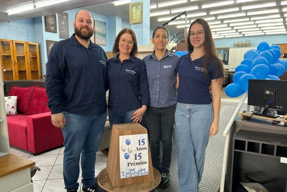 Mauro Móveis celebra 15 anos em Santo Augusto com sorteio especial