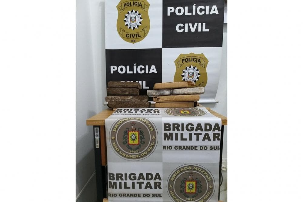 Adolescente é apreendido com mais de 6 quilos de maconha