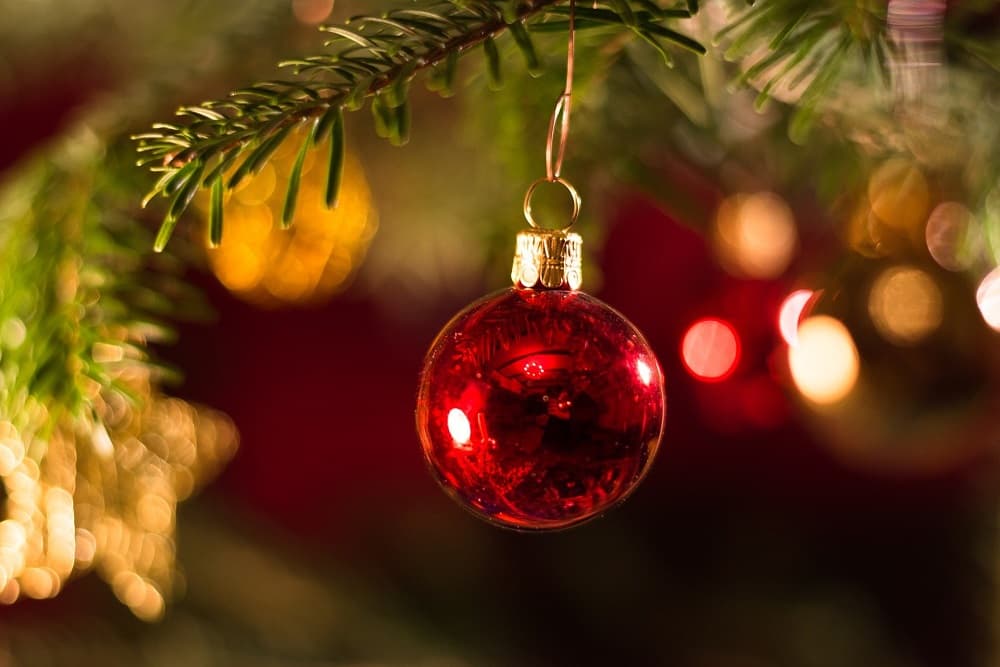 Natal Solidário – voluntárias pedem doces e brinquedos para crianças carentes