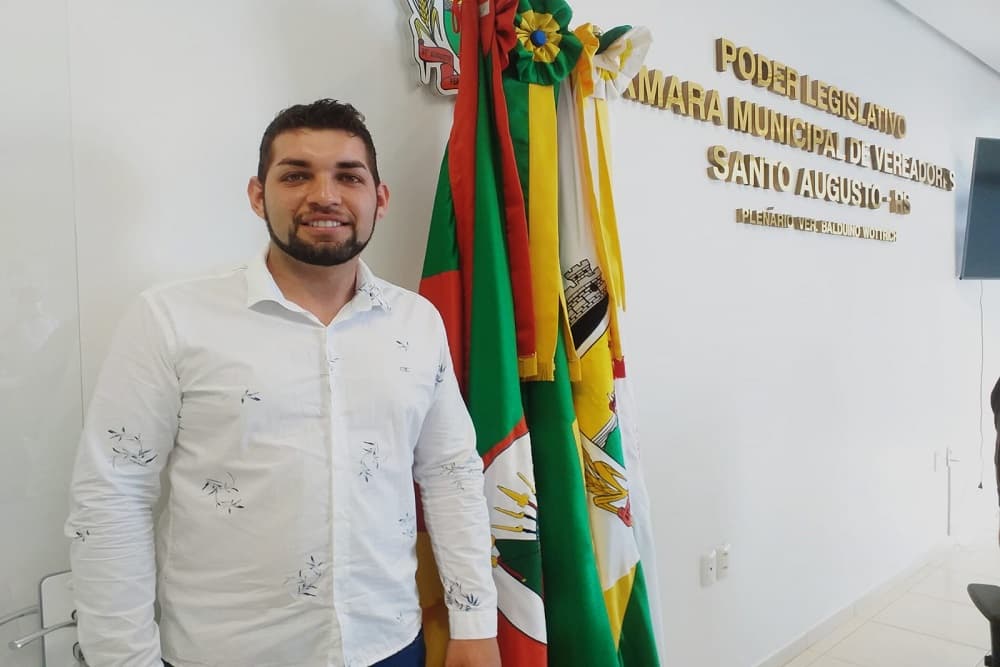 Maicon Lopes assume a presidência da Câmara de Vereadores de Santo Augusto
