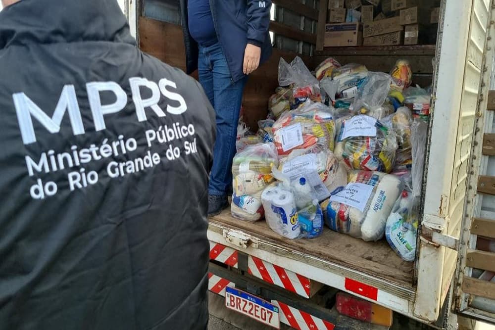 MP faz operação contra suspeitos de desviar doações às vítimas das enchentes para campanha eleitoral