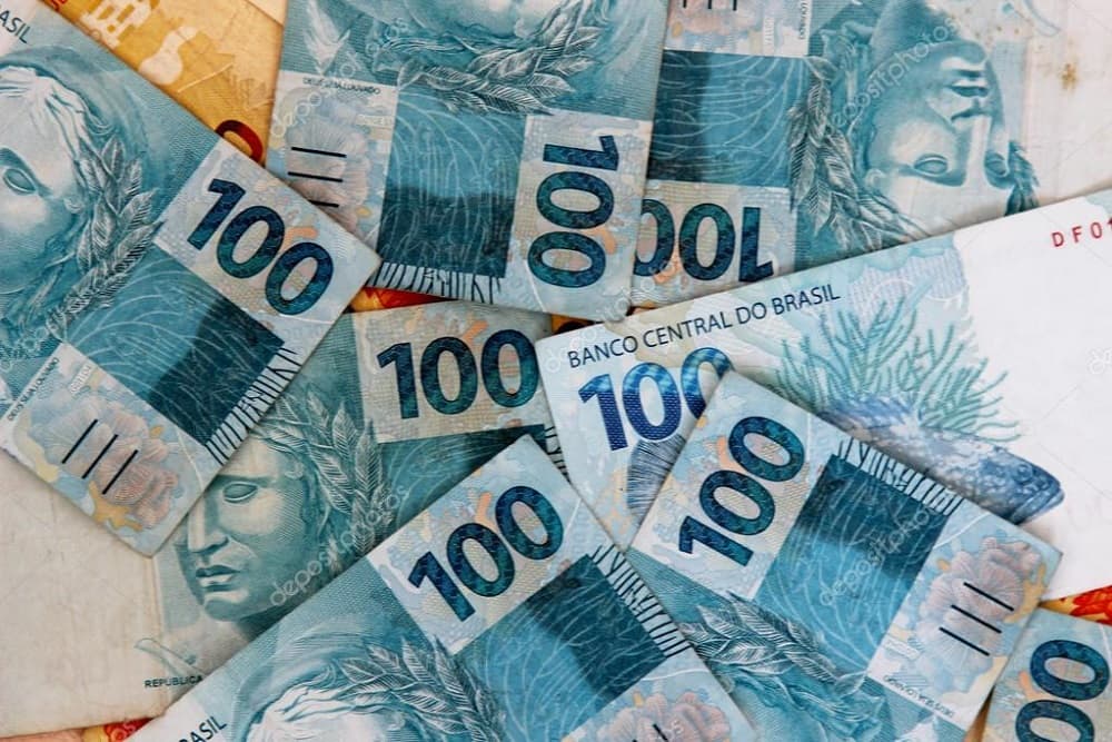 Economia Senado aprova isenção de IR para quem ganha até dois salários mínimos