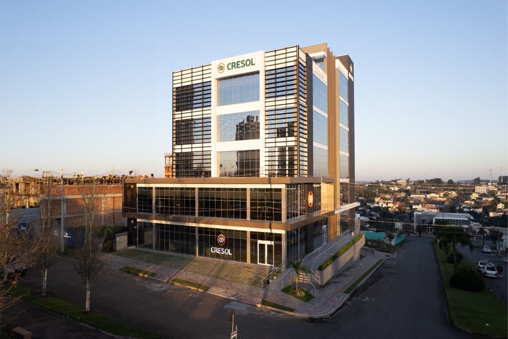 Cresol inaugura sede administrativa em evento com autoridades e parceiros do setor financeiro